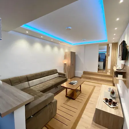 Apartman Studio شقة بال